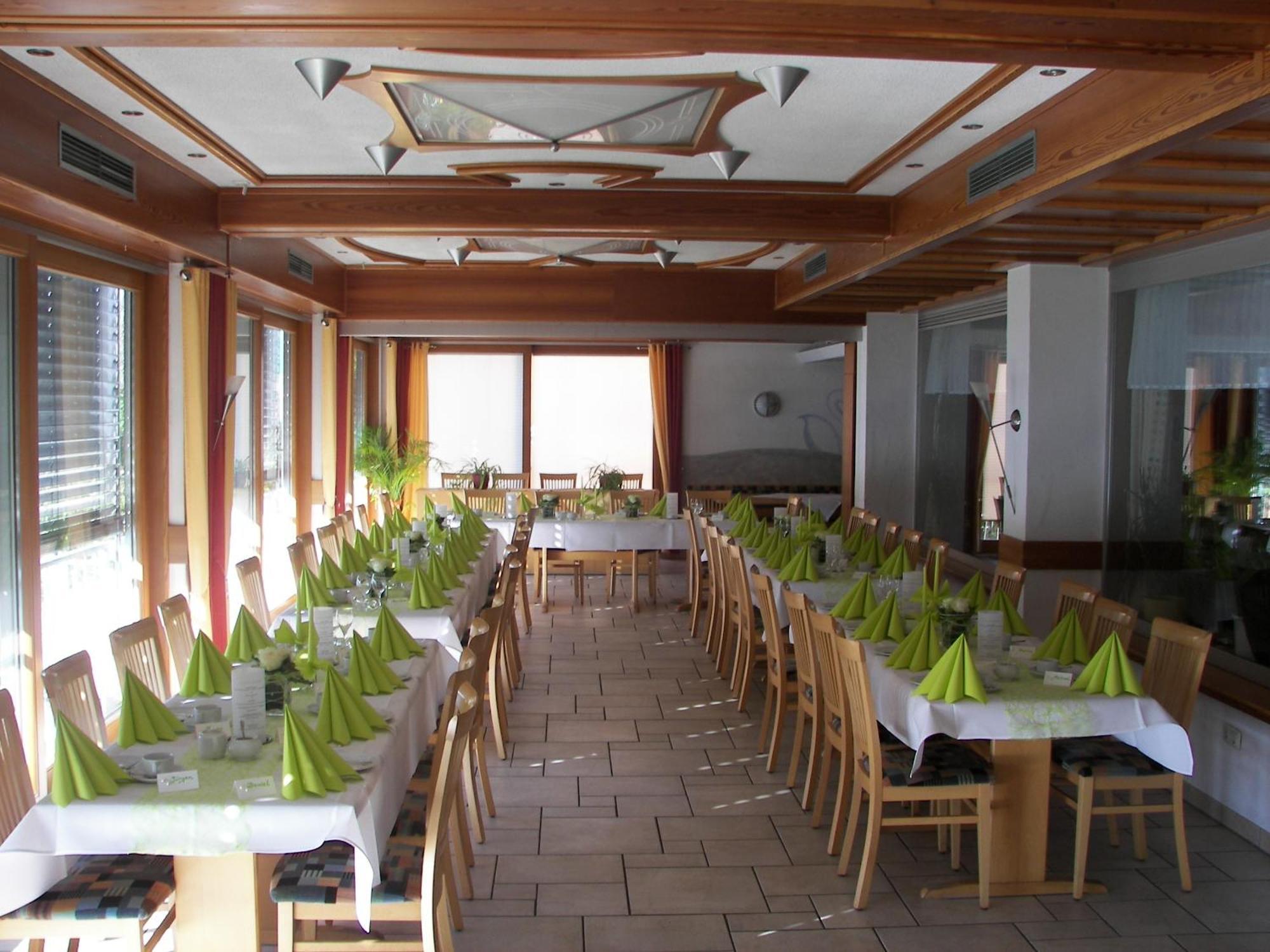 Gasthof Zum Schwanen Kleinostheim Екстериор снимка